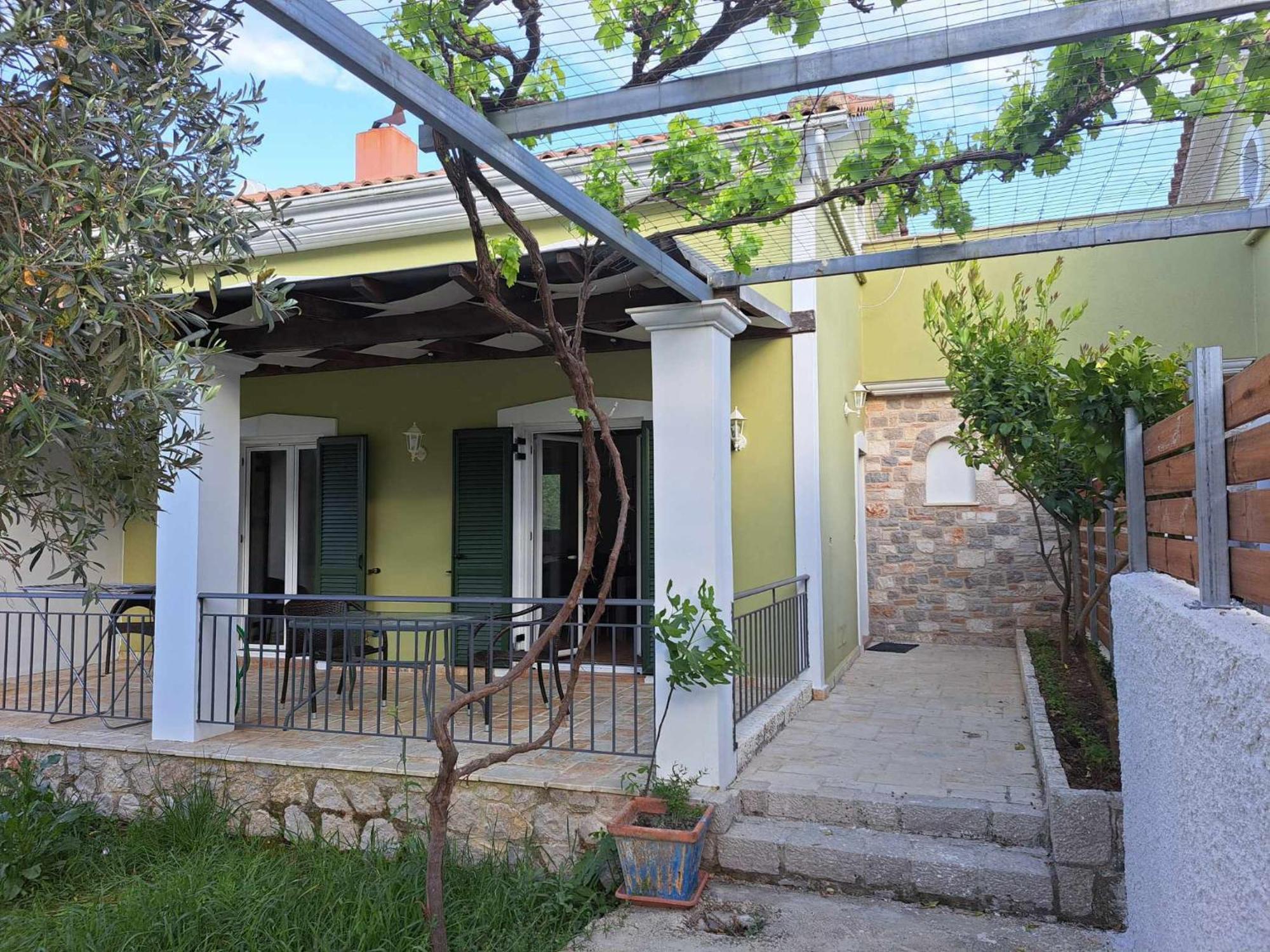 Green Oasis Vasiliki  Exterior photo